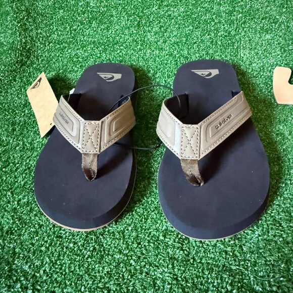 Quiksilver Monkey Wrench Core Flip Flop Comfort Sandals Youth Shoes Size 4 NWT - Picture 2 of 7